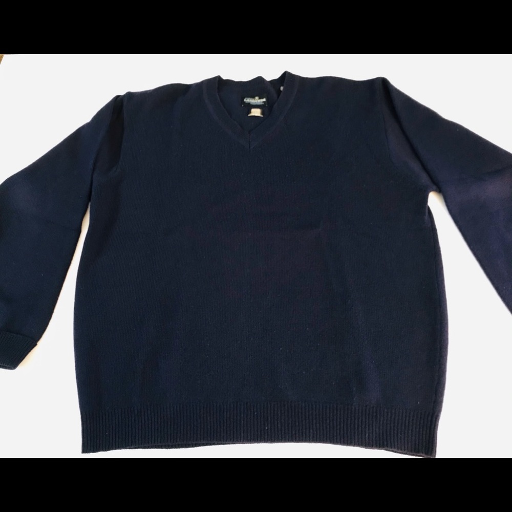 LAMBSWOOL EVERGREEN  100% Wool  V NECK SWEATER